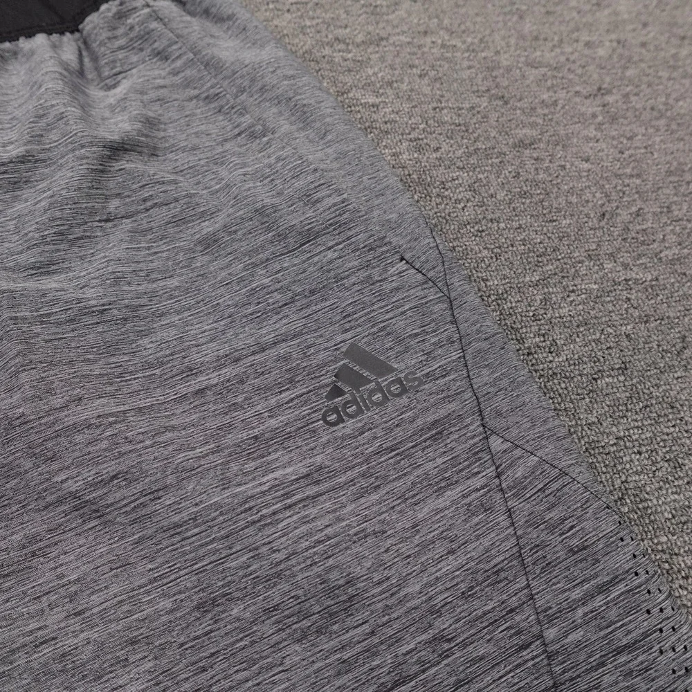 Adidas Shorts Mens XL Gray Jersey Athletic Drawstring Stretch Running Gym
